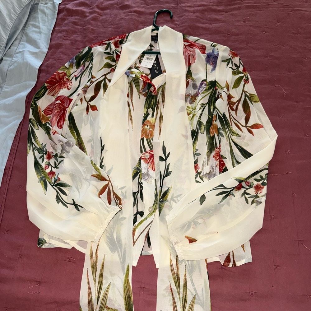 Gracia Multicolor Floral Women's Blouse - Picture 4 of 8